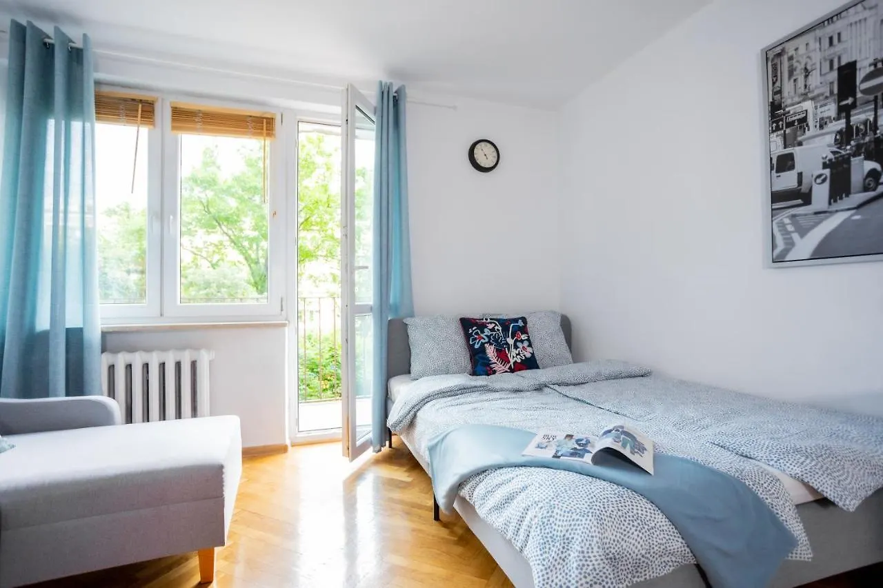 Superapart Plac Dabrowskiego 12 location